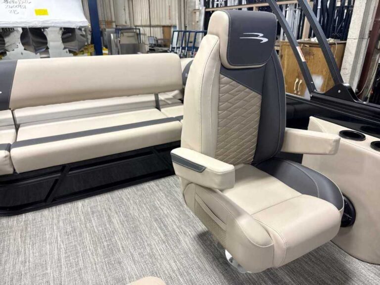 2026 Bennington 23SSB - ESP - Limited Edition US-ETWS9810K526 [photo 15]